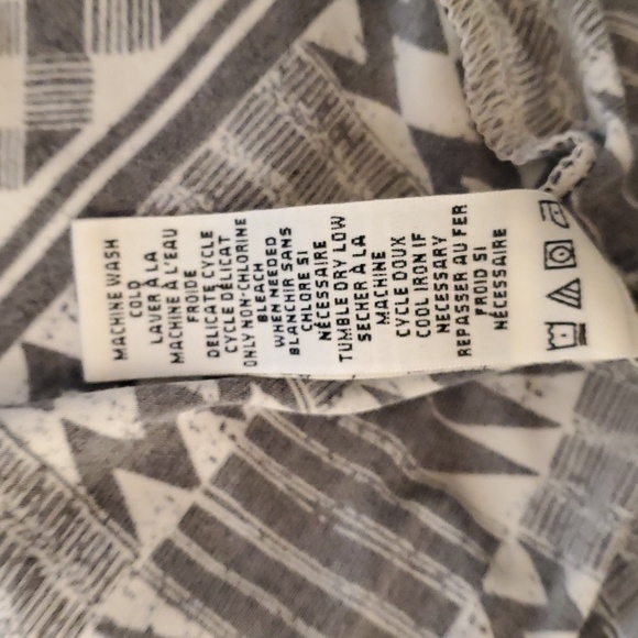 Max Studio Medium Boho Geometric Print Black White V-Neck Sleeveless Maxi Dress - Picture 8 of 13